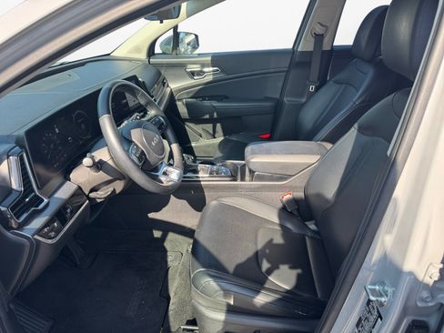Used 2023 Kia Sportage SX FWD image 11