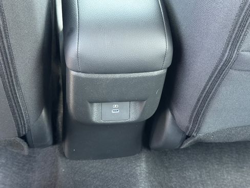 New 2025 Nissan Versa SV image 20