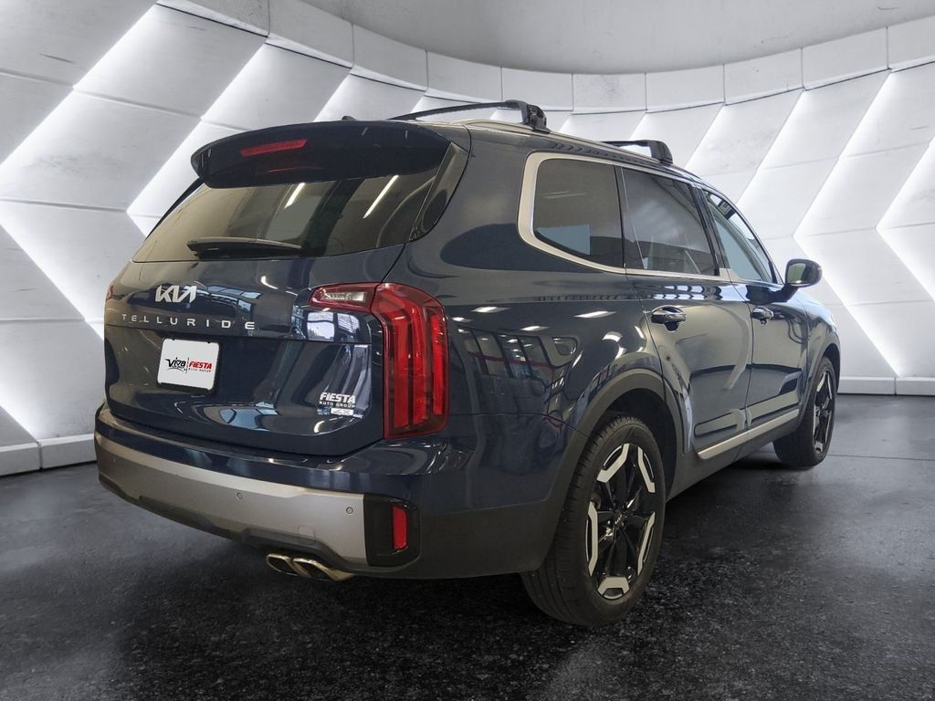 Used 2025 Kia Telluride S AWD/4WD image 4