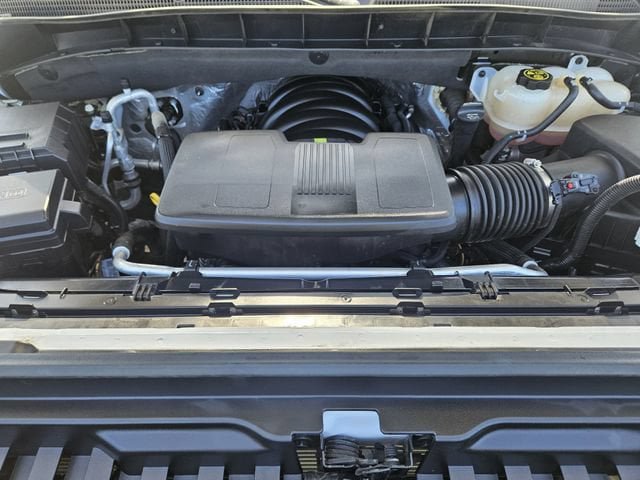 Used 2024 GMC Sierra 1500 AT4 w/ Technology Package AWD/4WD image 32