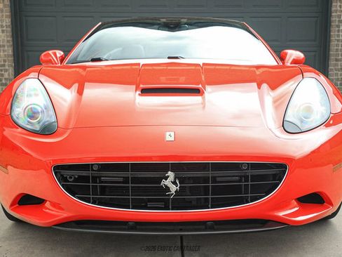 Used 2012 Ferrari California image 13
