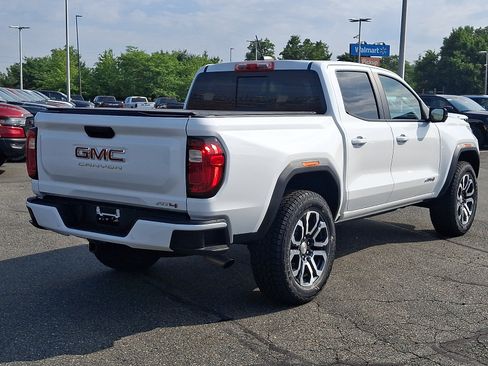 Used 2023 GMC Canyon AT4 w/ AT4 Premium Package AWD/4WD image 6