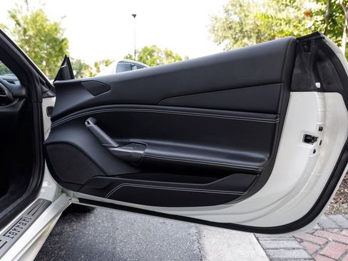 Used 2019 Ferrari 488 Spider RWD image 14