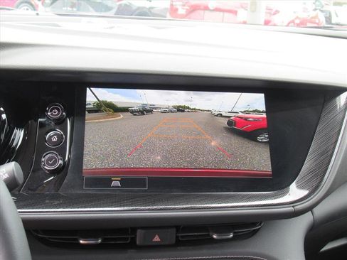 Used 2023 Buick Envision Preferred image 23