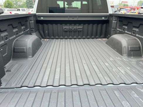 Used 2026 GMC Sierra 1500 Denali Ultimate AWD/4WD image 8