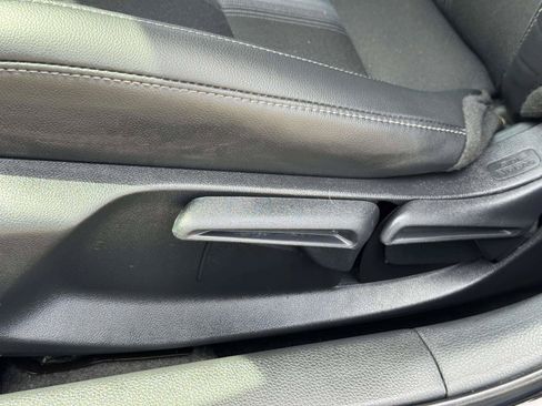 Used 2025 Honda Civic Sport image 26