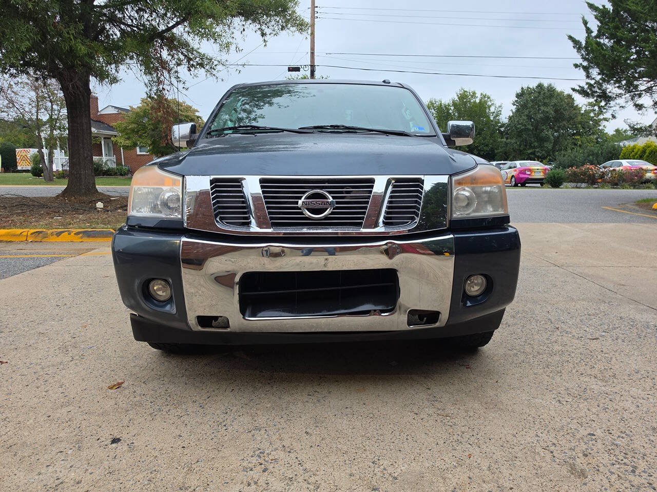 Used 2015 Nissan Titan SV RWD image 7