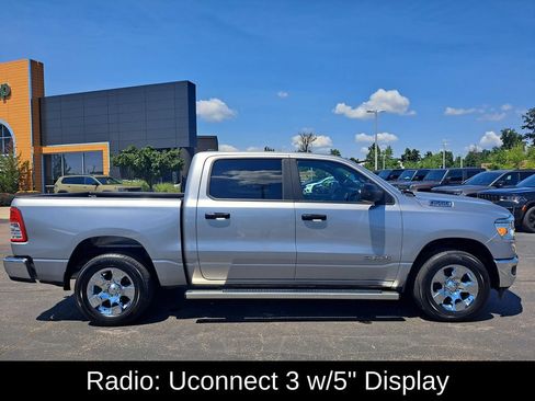 Used 2022 RAM 1500 Big Horn AWD/4WD image 2