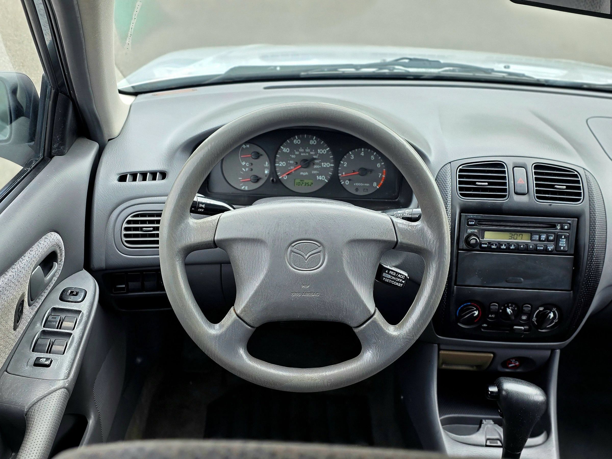 Used 1999 MAZDA Protege FWD image 18