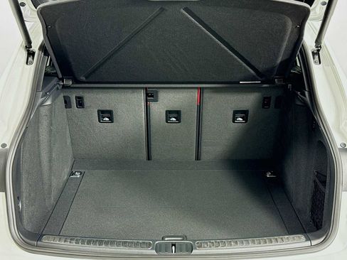 New 2026 Porsche Macan GTS image 28