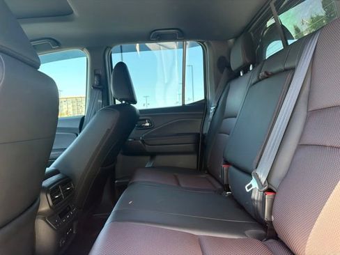 Used 2024 Honda Ridgeline Black Edition image 16