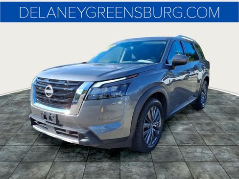 Used 2025 Nissan Pathfinder SL w/ SL Premium Package AWD/4WD image 7