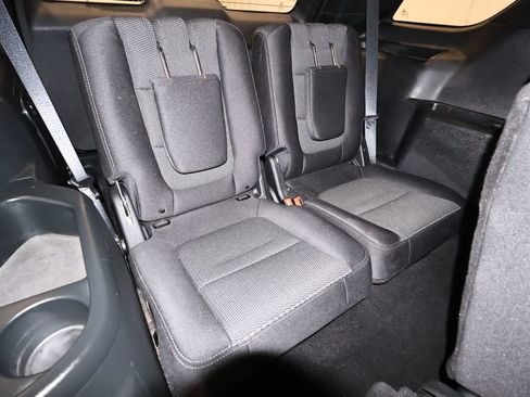 Certified 2019 Ford Explorer XLT w/ Equipment Group 201A AWD/4WD image 21