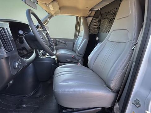 New 2025 Chevrolet Express 2500 w/ Driver Convenience Package RWD image 15