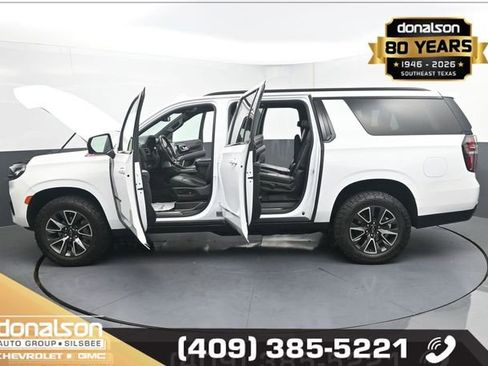 Used 2022 Chevrolet Suburban Z71 w/ Luxury Package image 24