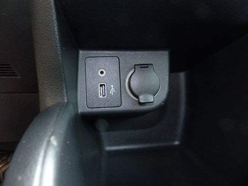 Used 2020 Nissan Kicks S FWD image 51