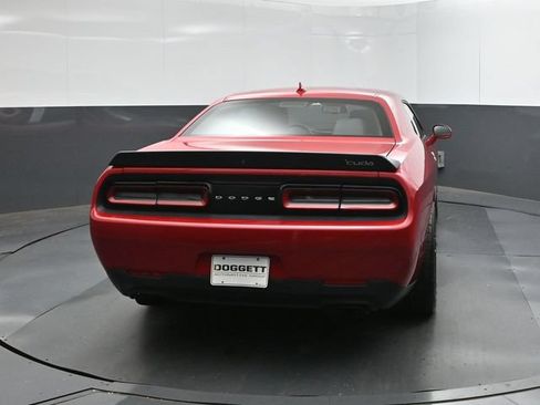 Used 2016 Dodge Challenger SRT Hellcat RWD image 5