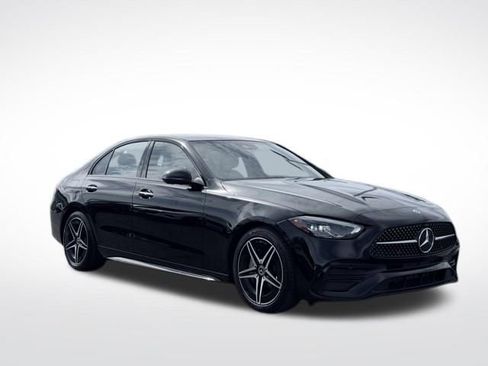 Used 2023 Mercedes-Benz C 300 4MATIC Sedan image 4