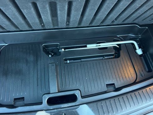 Used 2013 MAZDA MAZDA5 Touring image 23