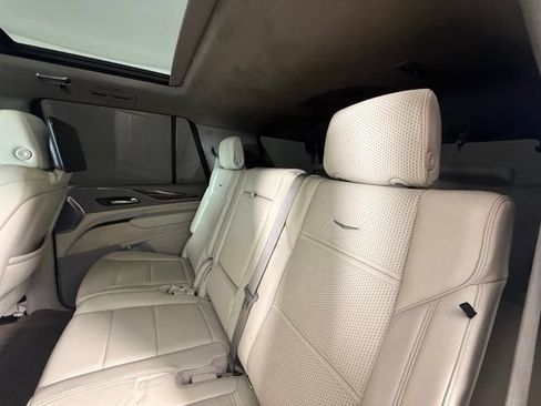 Used 2021 Cadillac Escalade Premium Luxury Platinum AWD/4WD image 28