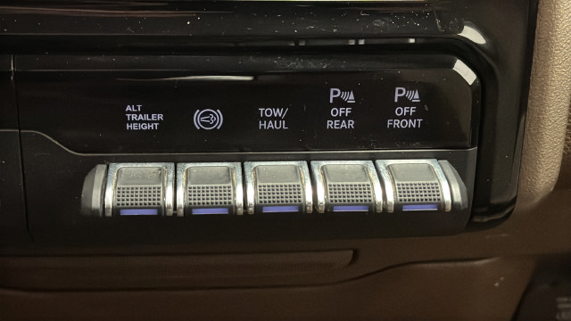 Used 2022 RAM 3500 Laramie AWD/4WD image 37