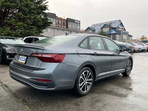 Used 2023 Volkswagen Jetta Sport image 7