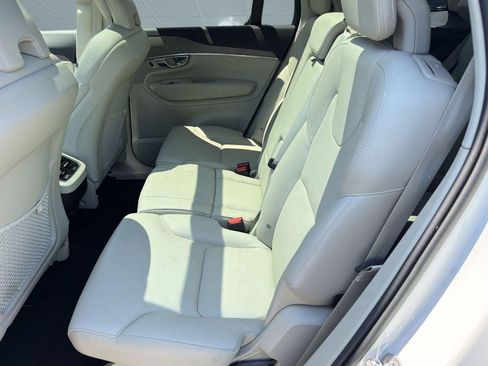 Certified 2023 Volvo XC90 B6 Plus AWD/4WD image 14