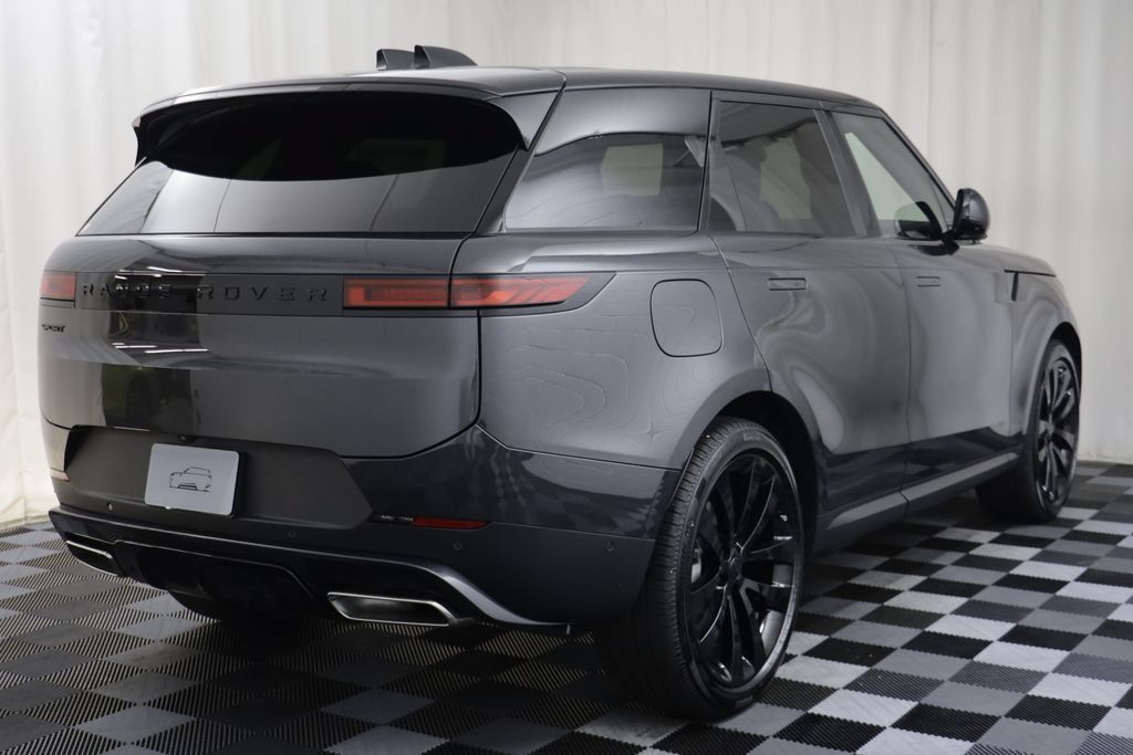 New 2026 Land Rover Range Rover Sport SE AWD/4WD image 18