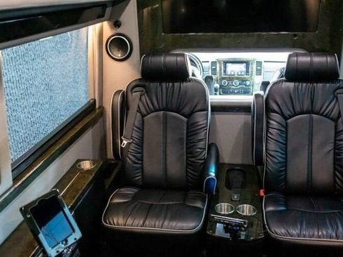 Used 2017 Mercedes-Benz Sprinter 2500 image 6
