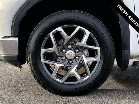 Used 2023 GMC Sierra 1500 SLT image 33
