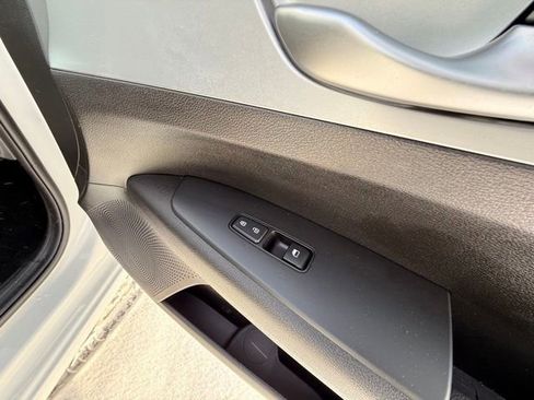 Used 2023 Kia Forte LXS w/ LXS Technology Package image 44