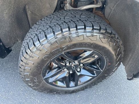 Used 2019 Chevrolet Silverado 1500 LT Trail Boss w/ Convenience Package image 10