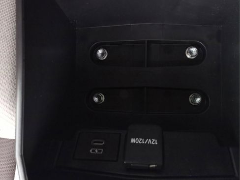 Used 2025 Toyota Corolla LE w/ Convenience Package image 21