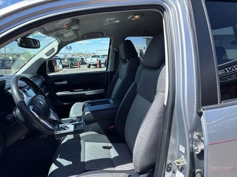 Used 2016 Toyota Tundra SR5 w/ TRD Off Road Package image 10