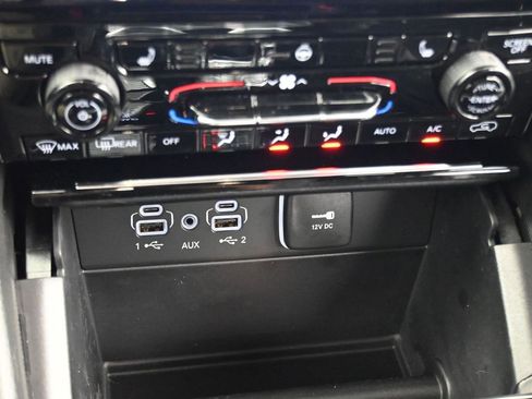 New 2025 Jeep Grand Cherokee Limited image 27