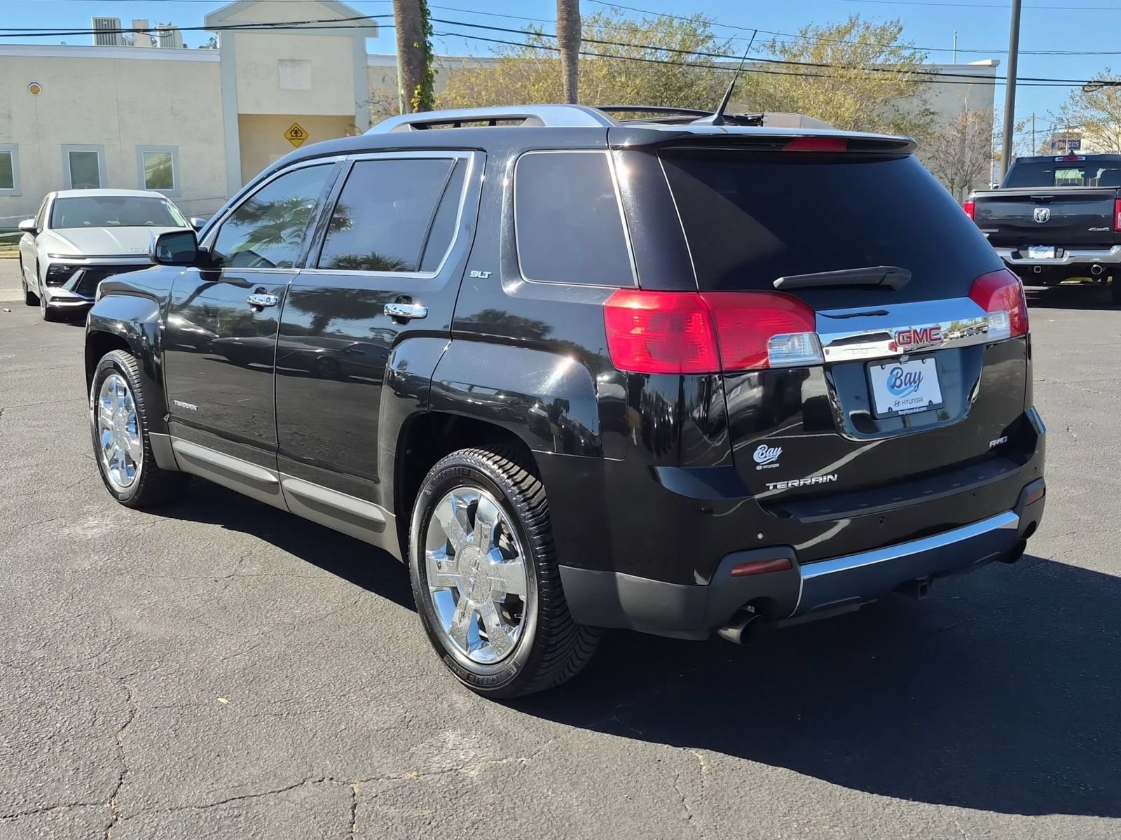 Used 2011 GMC Terrain SLT w/ Cargo Package AWD/4WD image 8