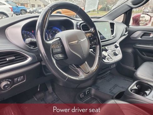 Used 2021 Chrysler Pacifica Touring-L w/ S Appearance Package AWD/4WD image 19