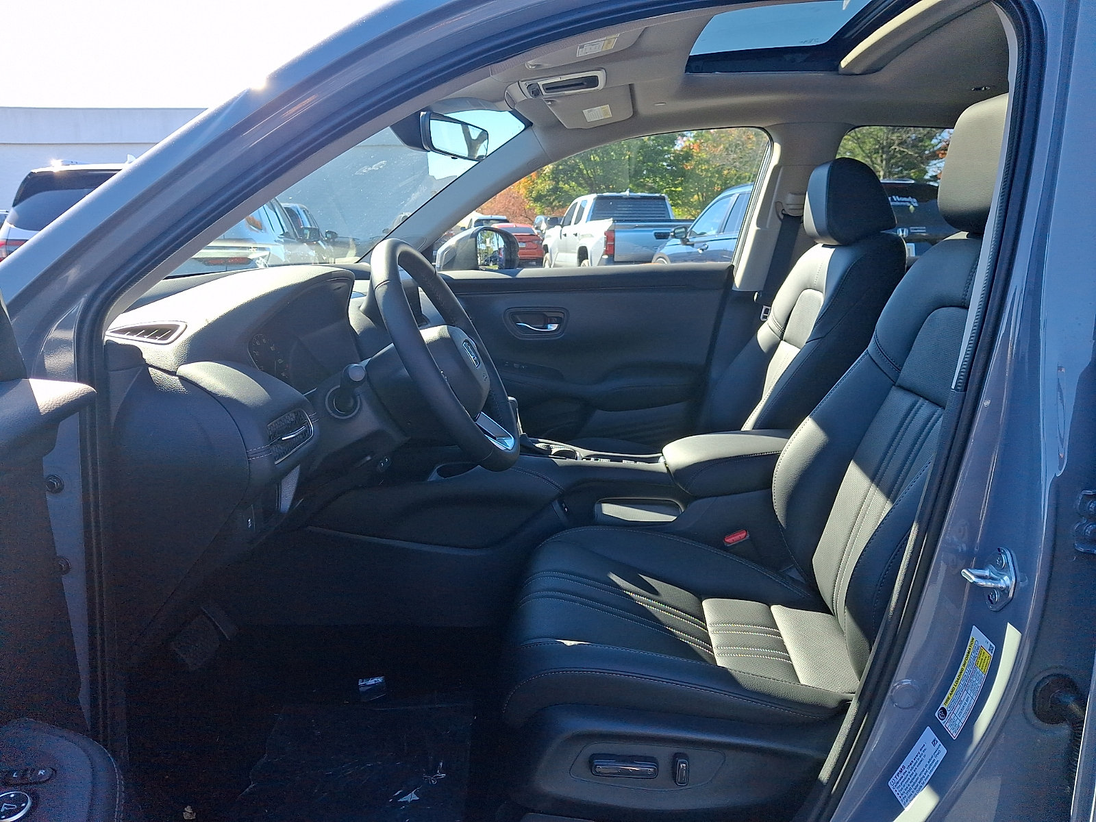 New 2027 Honda HR-V EX-L image 6