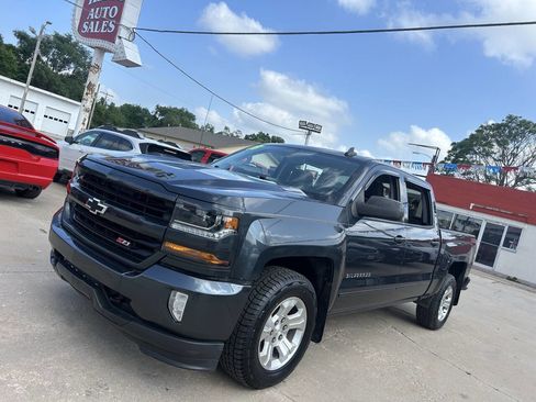 Used 2018 Chevrolet Silverado 1500 LT w/ All Star Edition AWD/4WD image 2