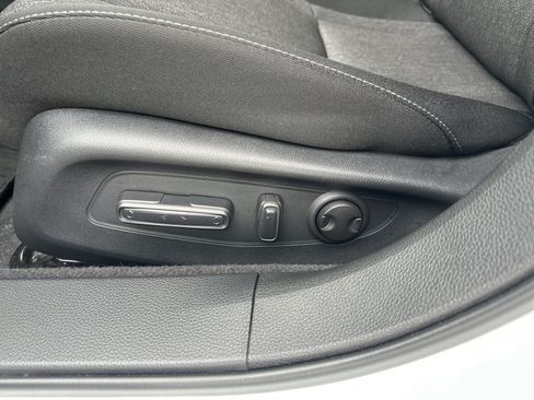 Certified 2025 Honda Accord SE image 12