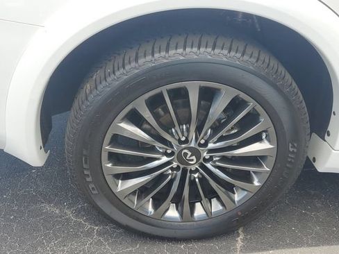 Used 2024 INFINITI QX80 Sensory w/ Cargo Package AWD/4WD image 5