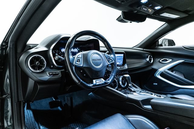 Used 2020 Chevrolet Camaro SS RWD image 23