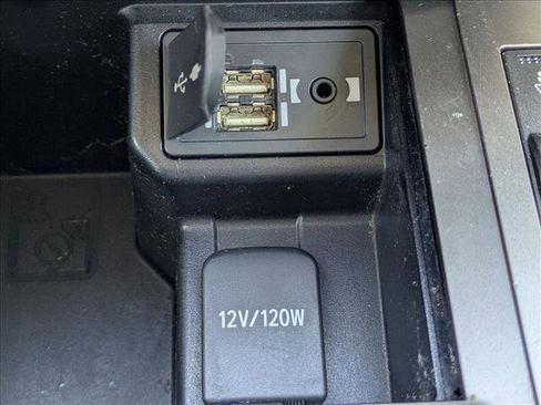 Used 2019 Lexus GX 460 image 16