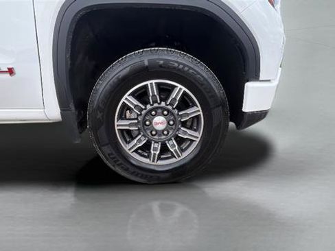 Used 2024 GMC Sierra 1500 AT4 AWD/4WD image 29