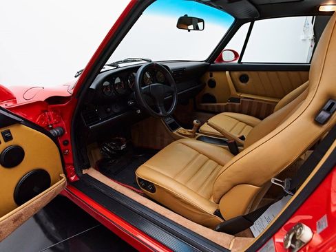 Used 1991 Porsche 911 Turbo image 24