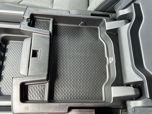 Used 2021 RAM 1500 Big Horn AWD/4WD image 17
