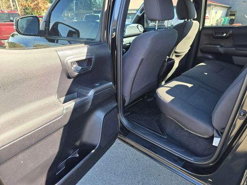 Used 2015 Toyota Tacoma 4x4 Double Cab w/ TRD Sport Package image 26