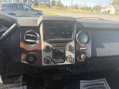 Used 2015 Ford F250 Lariat w/ Snow Plow Prep Package AWD/4WD image 24