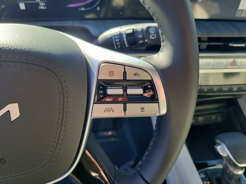 New 2025 Kia Telluride EX w/ EX Captain's Chair Package image 19