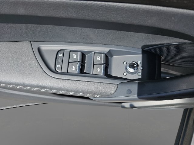 Used 2024 Audi Q5 e Premium Plus AWD/4WD image 33